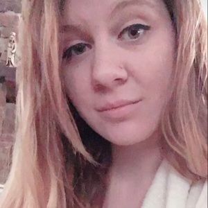 Meet your Posher, Felisha